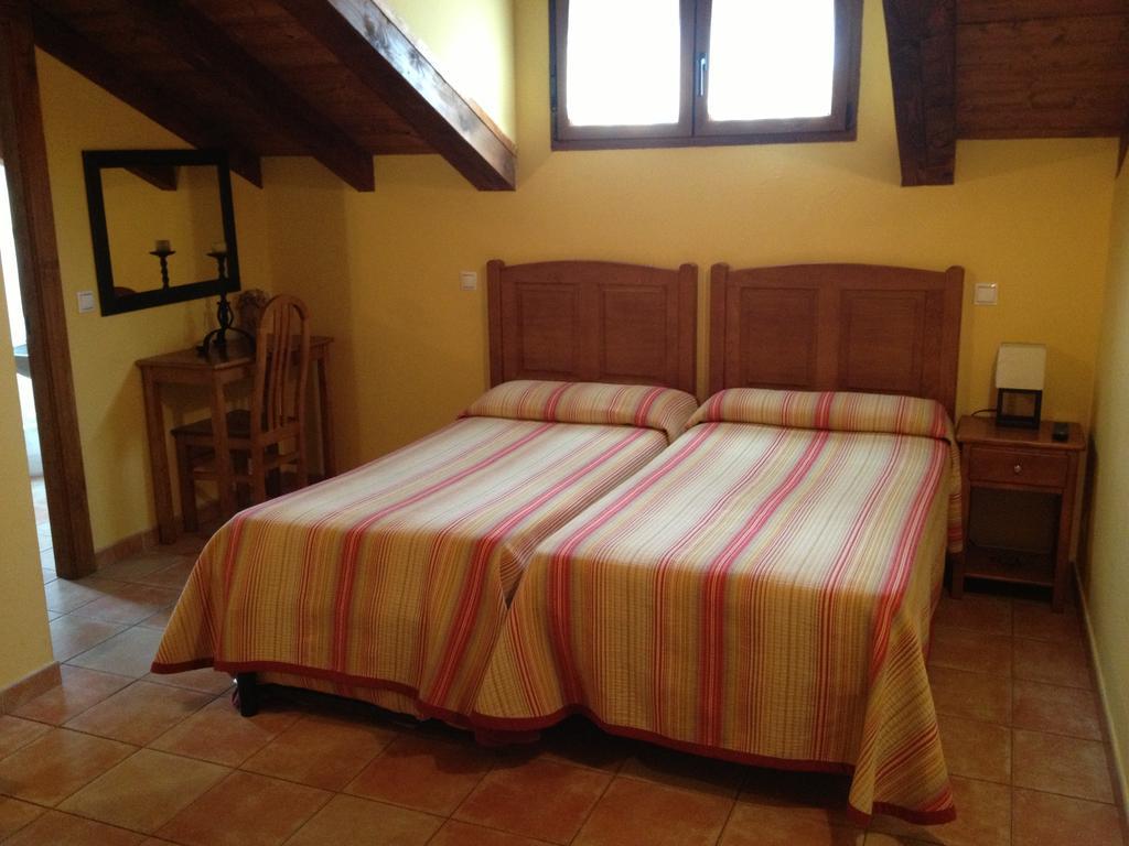 Hosteria San Emeterio Isla Exterior photo
